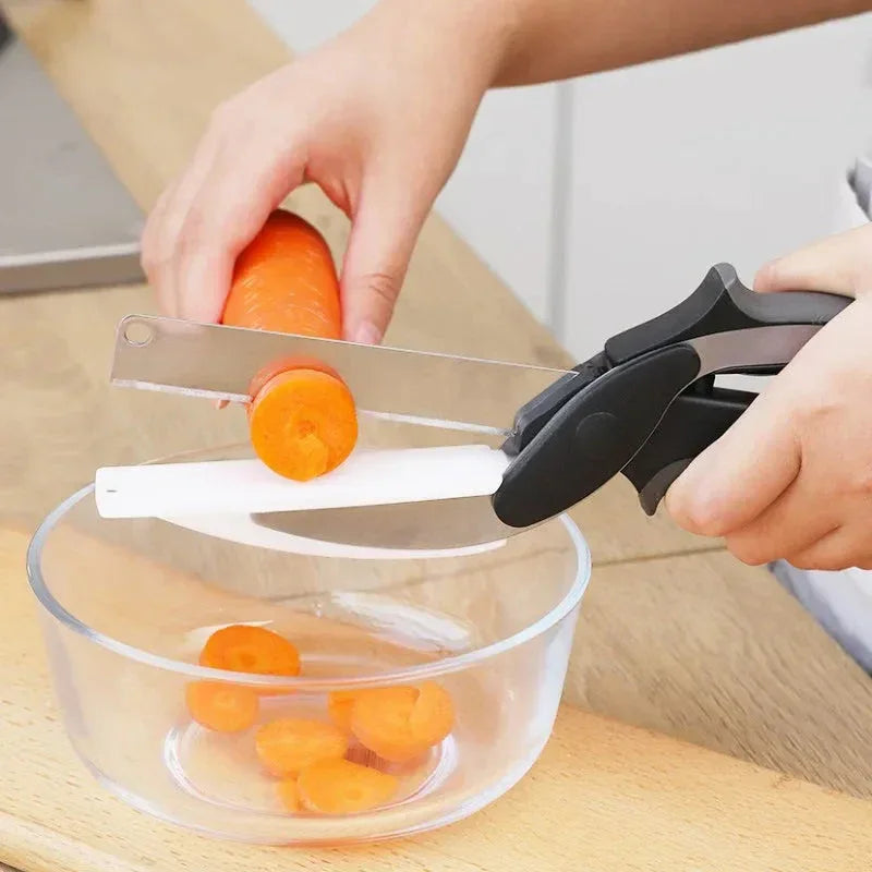 Tesoura CleverCutter Inox 2 em 1 – Fatiadora de Legumes e Verduras Multiuso - Bela Delicatta